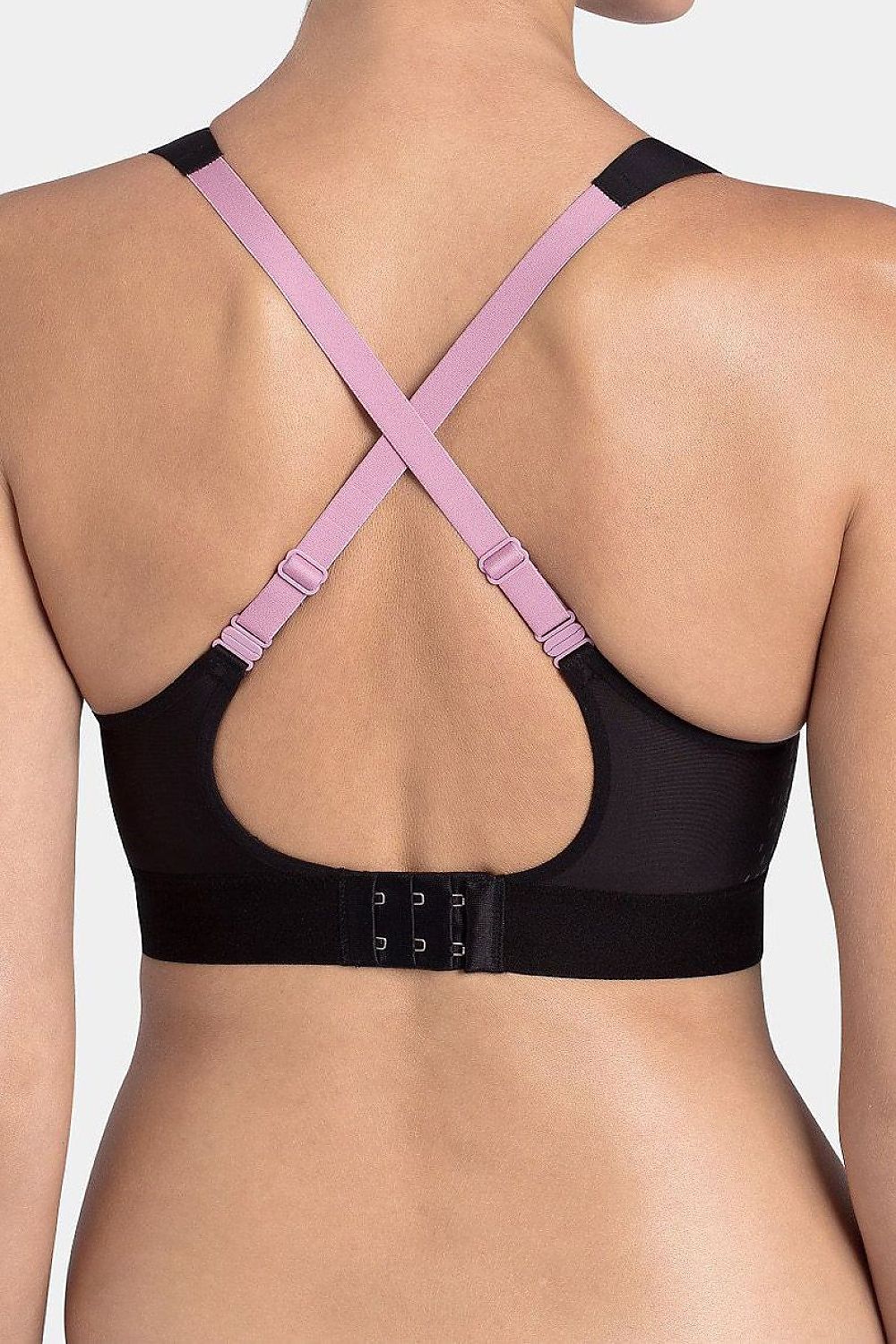Sports bra model 230282 Triumph